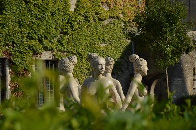 Statues jardin Office de tourisme du Châtillonnais