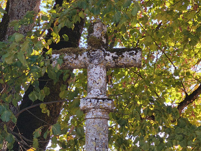 Croix 16e siècle de Charmoilles