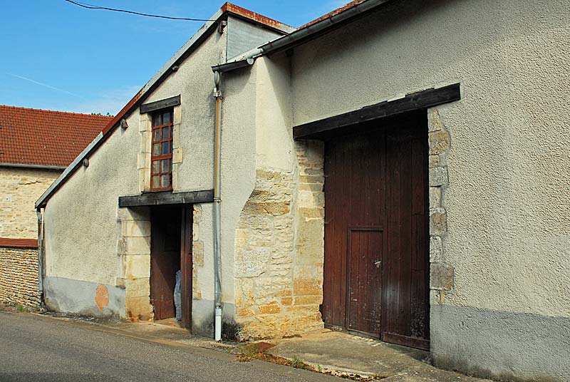 Porte de grange à Aubigny