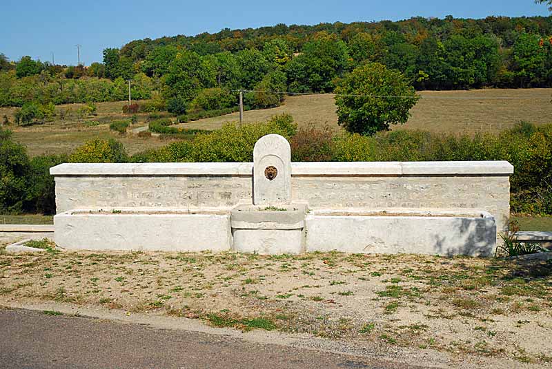 Fontaine à Poinsenot